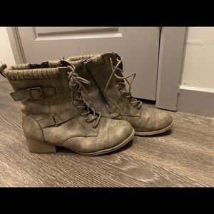 Brown/grey booties